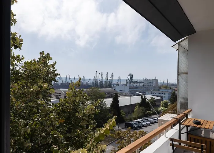 Topaz Beachfront * Varna