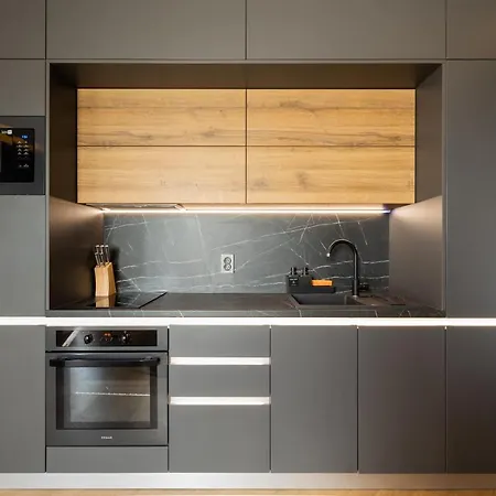 Topaz Beachfront * וארנה