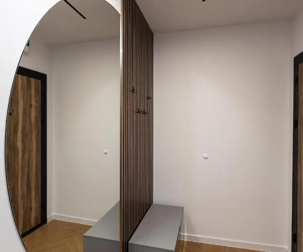 Topaz Beachfront Апартаменты *