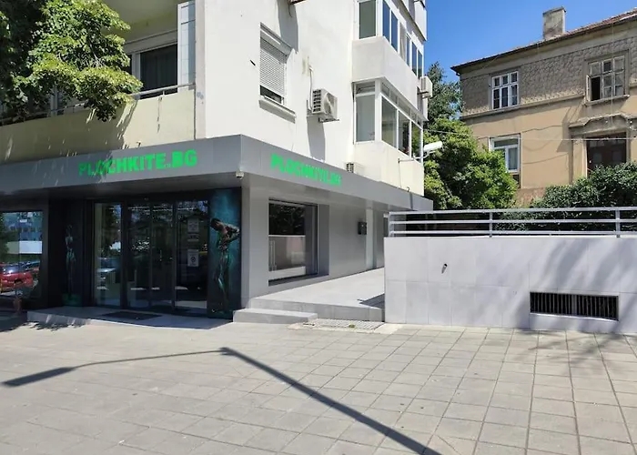 Topaz Beachfront Апартаменты *